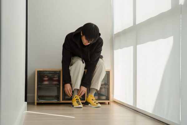 TOWER BOX SNEAKERS WOODEN STOOL