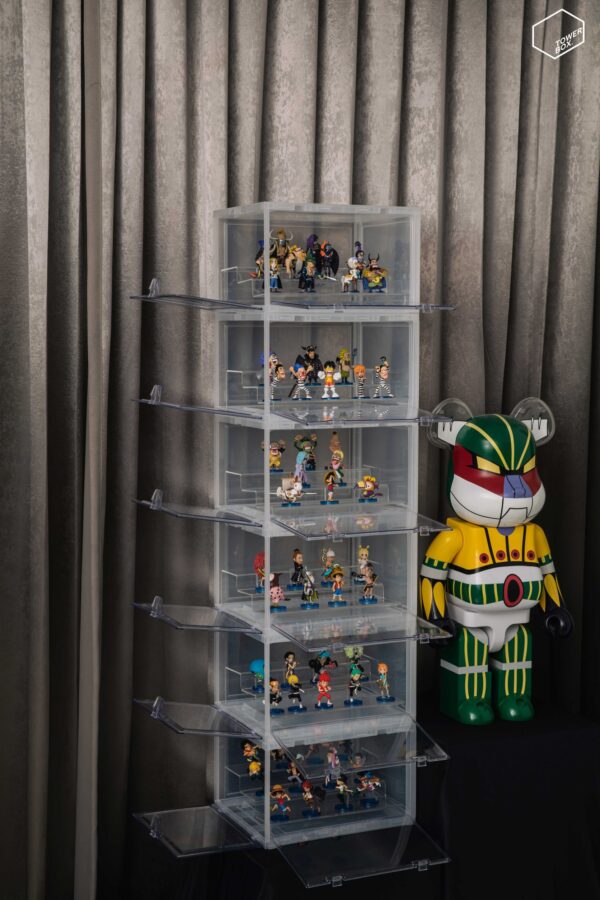 TOWERBOX PLUS FIGURES DISPLAY SET