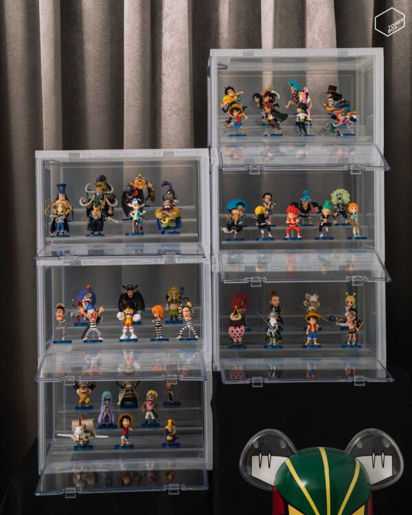 TOWERBOX PLUS FIGURES DISPLAY SET